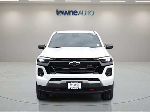 Used 2023 Chevrolet Colorado Z71 w/ Z71 Convenience Package 2 AWD/4WD image 8