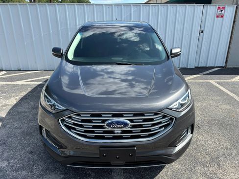 Used 2019 Ford Edge Titanium w/ Equipment Group 301A AWD/4WD image 11