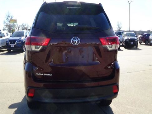 Used 2019 Toyota Highlander LE image 7