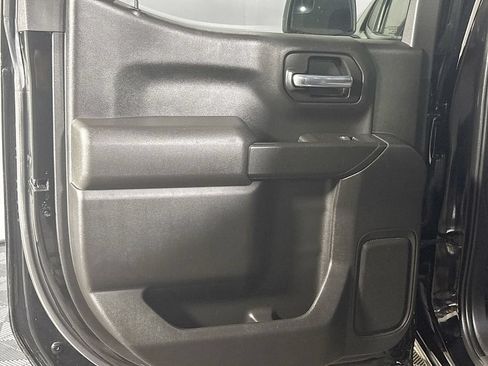 Used 2021 Chevrolet Silverado 1500 Custom Trail Boss w/ Safety Confidence Package AWD/4WD image 18