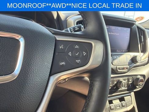 Used 2024 GMC Terrain Denali w/ Denali Premium Package AWD/4WD image 35