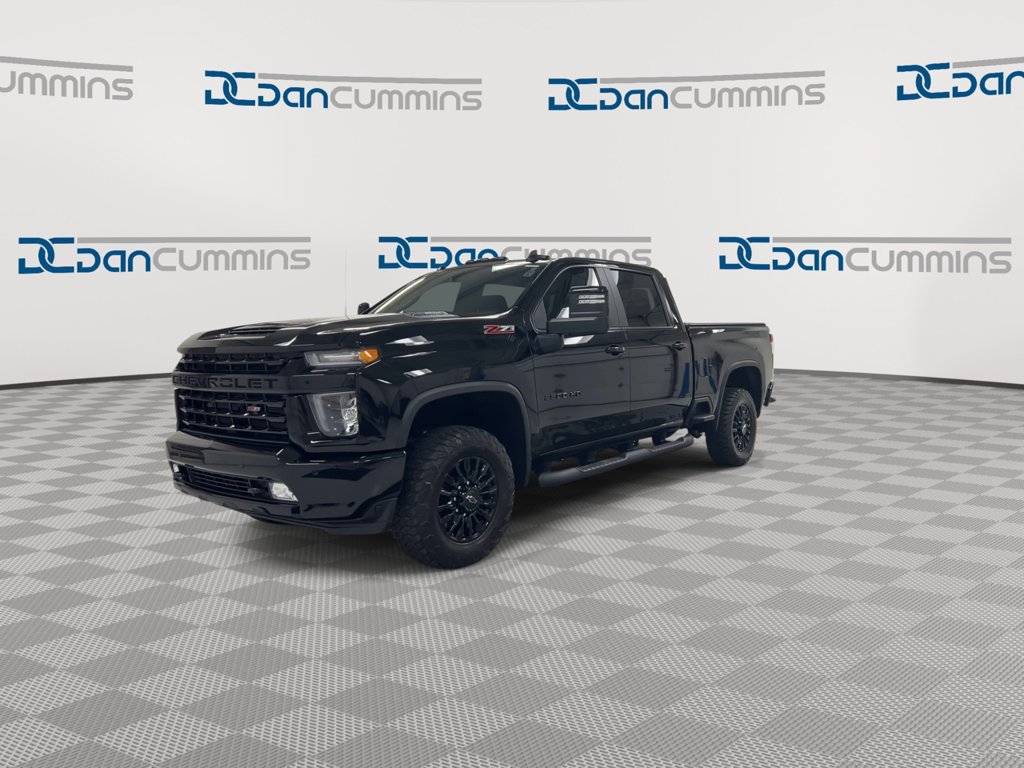 Used 2023 Chevrolet Silverado 2500 LT w/ Midnight Edition AWD/4WD image 4