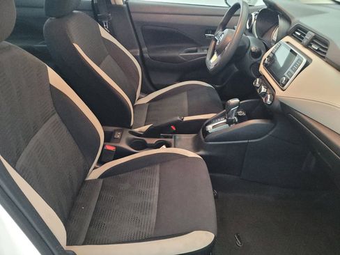 Used 2021 Nissan Versa SV FWD image 21