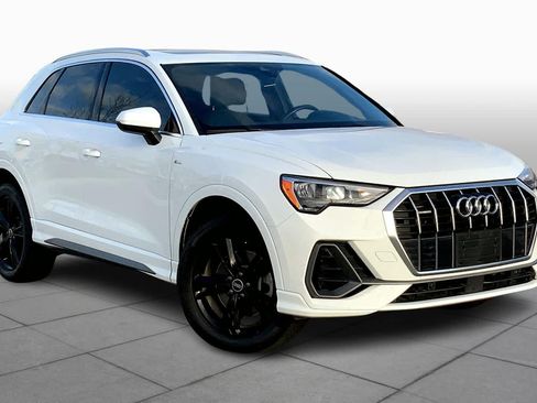 Used 2021 Audi Q3 2.0T Premium w/ Convenience Package AWD/4WD image 3