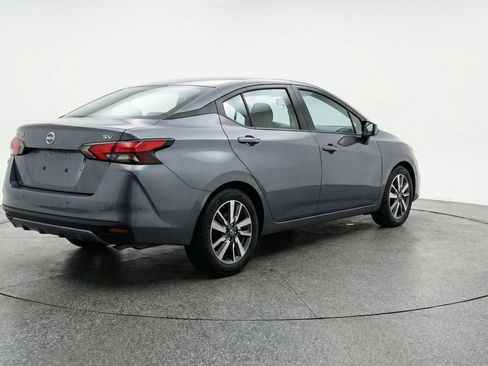 Used 2025 Nissan Versa SV FWD image 9