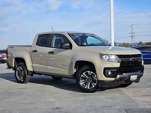 Used 2022 Chevrolet Colorado Z71 w/ Safety Package image 3