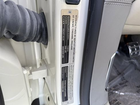 Used 2015 Bentley Continental GT image 25