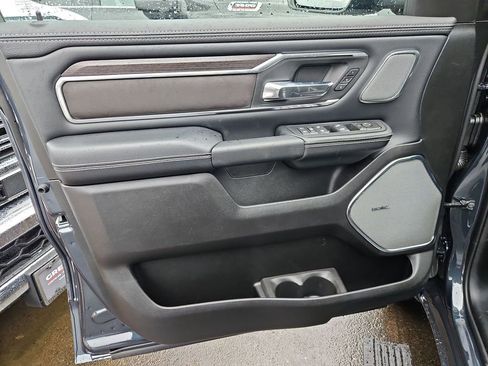 New 2026 RAM 1500 Laramie AWD/4WD image 11