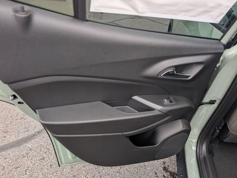 New 2026 Chevrolet Trax ACTIV w/ Driver Confidence Package FWD image 12