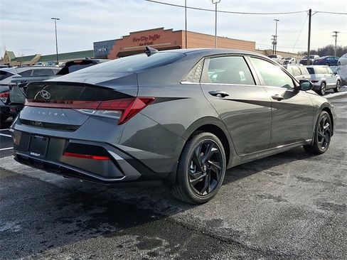 New 2026 Hyundai Elantra SEL Sport image 4