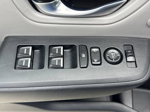 Certified 2025 Honda Pilot EX-L image 15