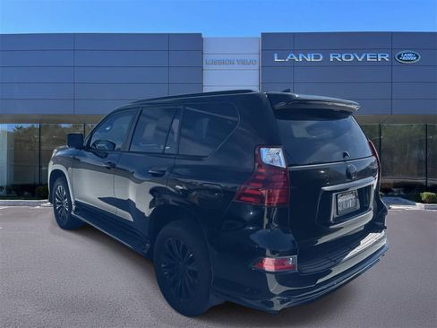 Used 2022 Lexus GX 460 Premium w/ Accessory Package image 4