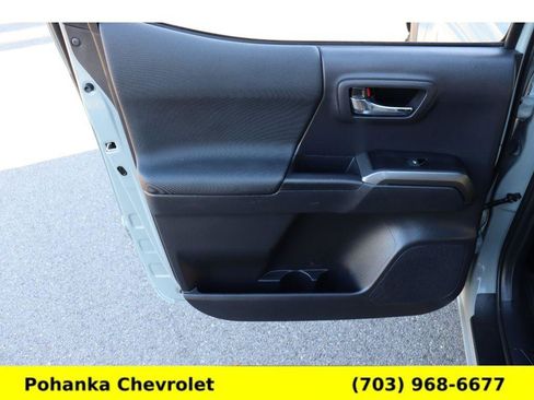 Used 2023 Toyota Tacoma TRD Off-Road image 26