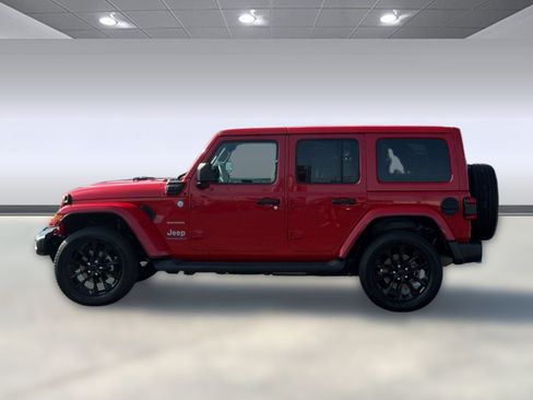 Used 2023 Jeep Wrangler Unlimited Sahara w/ Cold Weather Group AWD/4WD image 3