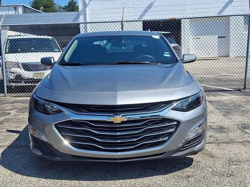Used 2024 Chevrolet Malibu LT FWD image 3