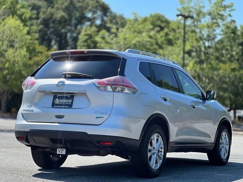 Used 2014 Nissan Rogue SV w/ SV Family Package AWD/4WD image 5