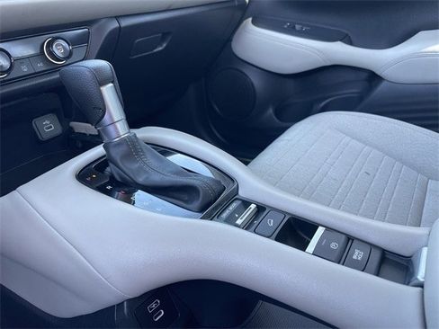 Certified 2025 Honda HR-V LX image 20