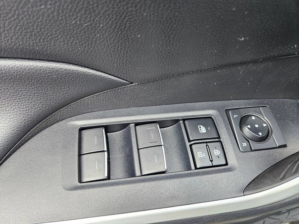 Used 2022 Toyota RAV4 XLE Premium FWD image 23