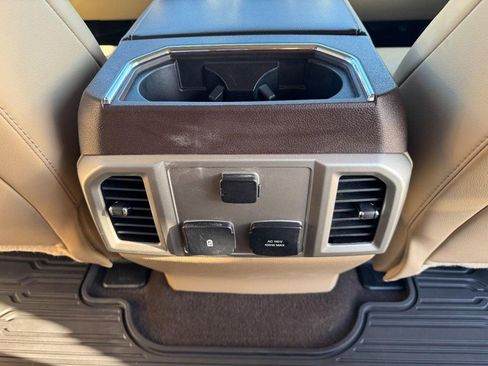 Used 2019 Ford F150 Lariat image 16