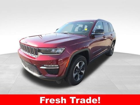 Used 2023 Jeep Grand Cherokee 4WD 4xe image 1