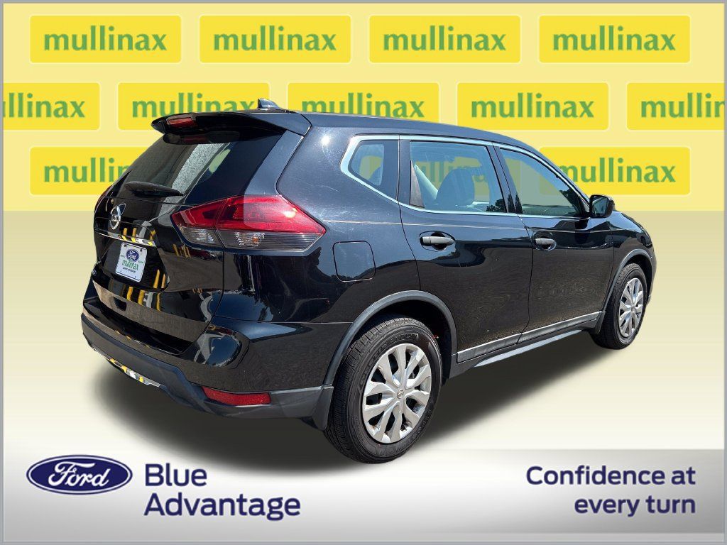 Used 2020 Nissan Rogue S FWD image 2