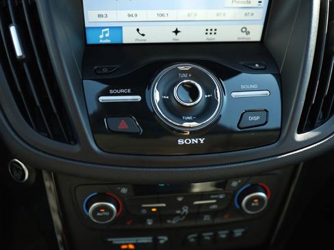 Used 2018 Ford Escape Titanium w/ Ford Safe & Smart Package image 23