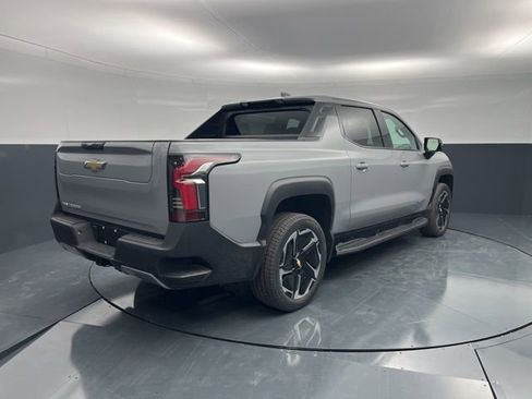 New 2026 Chevrolet Silverado EV LT image 9