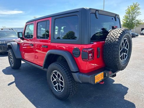 Used 2024 Jeep Wrangler Unlimited Rubicon AWD/4WD image 5