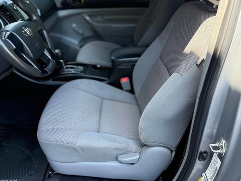 Used 2014 Toyota Tacoma 4x4 Regular Cab image 89