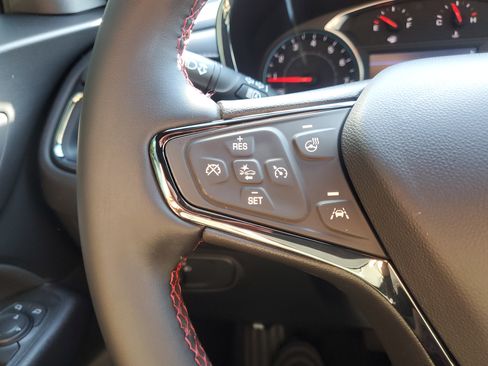 Used 2024 Chevrolet Equinox RS w/ RS Leather Package image 21