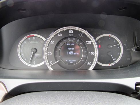 Used 2016 Honda Accord Touring image 19
