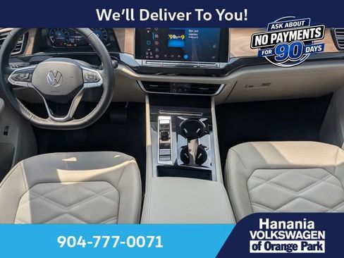 Used 2026 Volkswagen Atlas SE FWD image 16