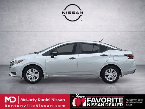Used 2025 Nissan Versa S w/ Trunk Package FWD image 3