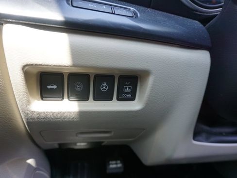 Used 2022 Nissan Maxima Platinum w/ Sport Mat Group FWD image 4