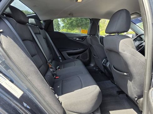 Used 2021 Chevrolet Malibu LT FWD image 28