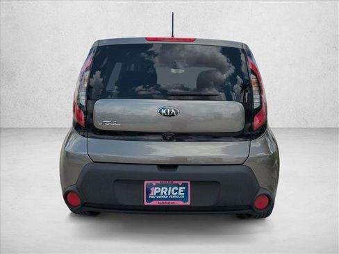Used 2016 Kia Soul w/ Option Group 020 FWD image 7
