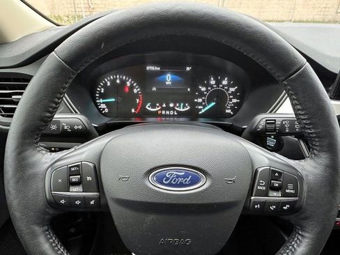 Used 2020 Ford Escape SEL image 22