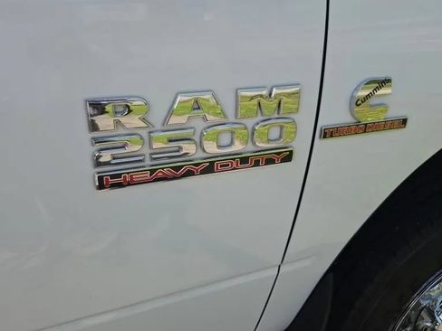 Used 2017 RAM 2500 SLT AWD/4WD image 9