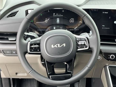 New 2026 Kia Carnival EX image 12