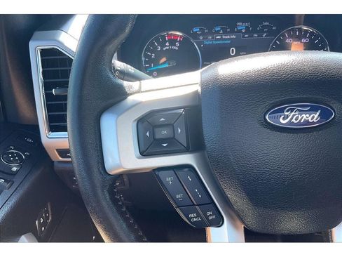 Used 2018 Ford F350 Lariat w/ Lariat Ultimate Package AWD/4WD image 20