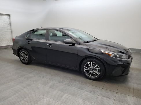 Used 2023 Kia Forte LXS FWD image 11