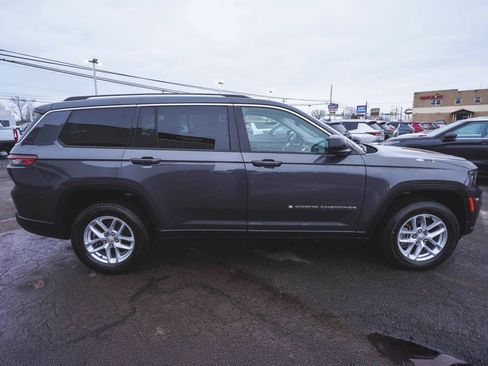 Used 2022 Jeep Grand Cherokee L Laredo w/ Luxury Tech Group I image 4