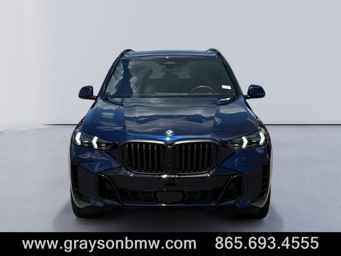 Used 2025 BMW X5 xDrive40i w/ M Sport Package AWD/4WD image 8