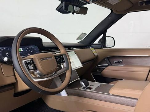 New 2026 Land Rover Range Rover Long Wheelbase SE image 39