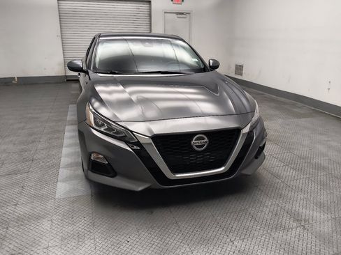 Used 2021 Nissan Altima 2.5 SV FWD image 14
