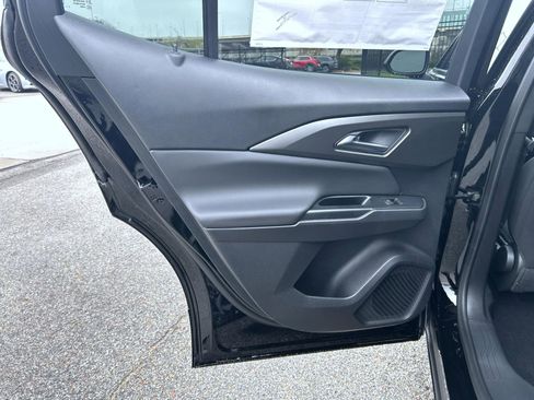 New 2026 Chevrolet Equinox EV LT image 17