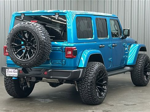 Used 2024 Jeep Wrangler Unlimited Sahara image 5