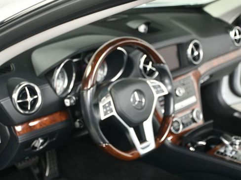 Used 2014 Mercedes-Benz SL 550 image 34