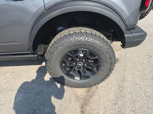 New 2026 Ford Bronco Badlands AWD/4WD image 13