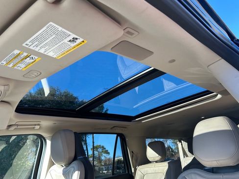 Used 2023 Lincoln Navigator L Reserve image 23